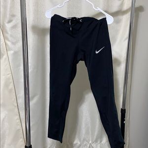 Nike drifit cropped legging